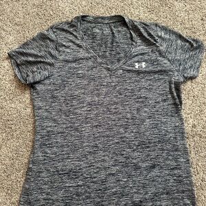 Under Armour Women's Gray V-Neck Top